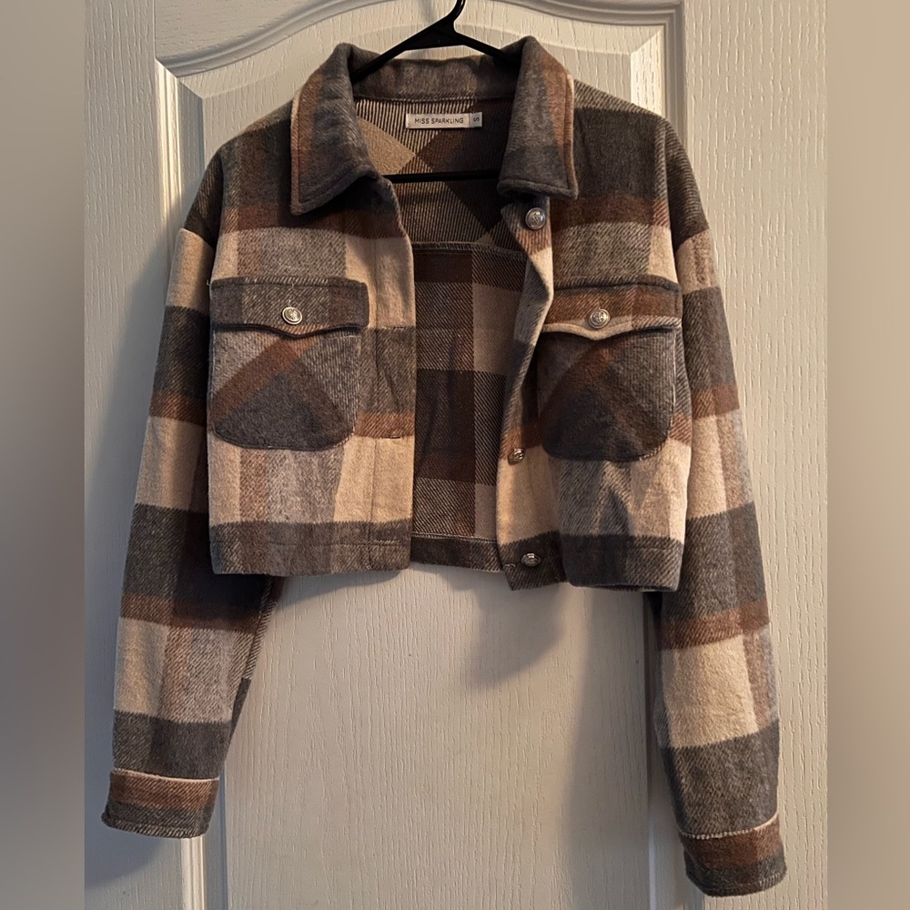 Cropped plaid jacket